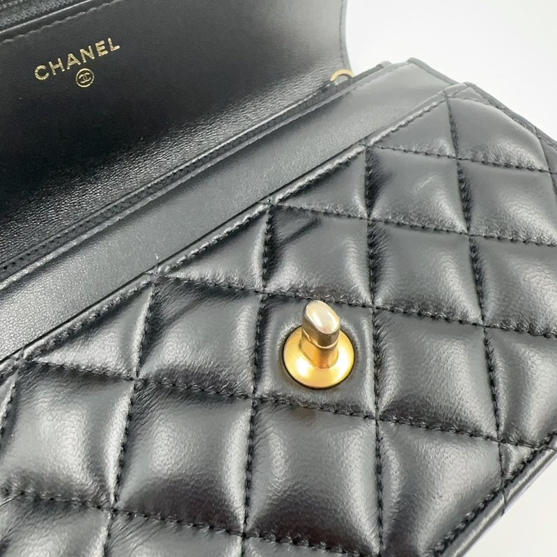 Chanel黑色菱格羊皮金球下蓋woc AP1450-8