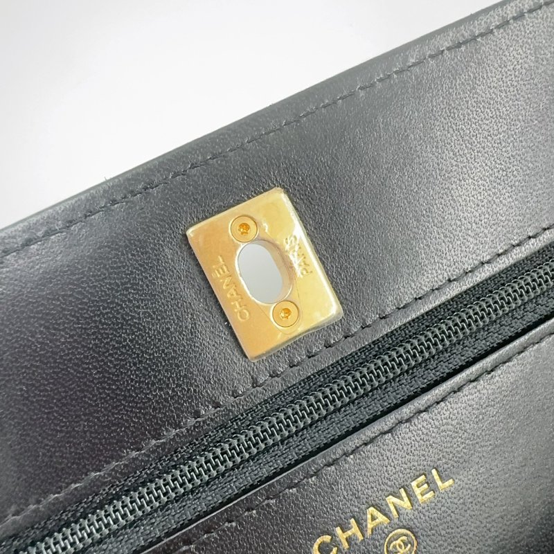 Chanel黑色菱格羊皮金球下蓋woc AP1450-17