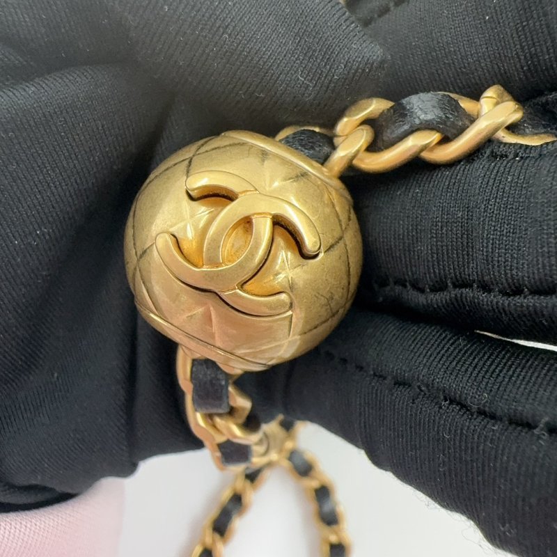 Chanel黑色菱格羊皮金球下蓋woc AP1450-21