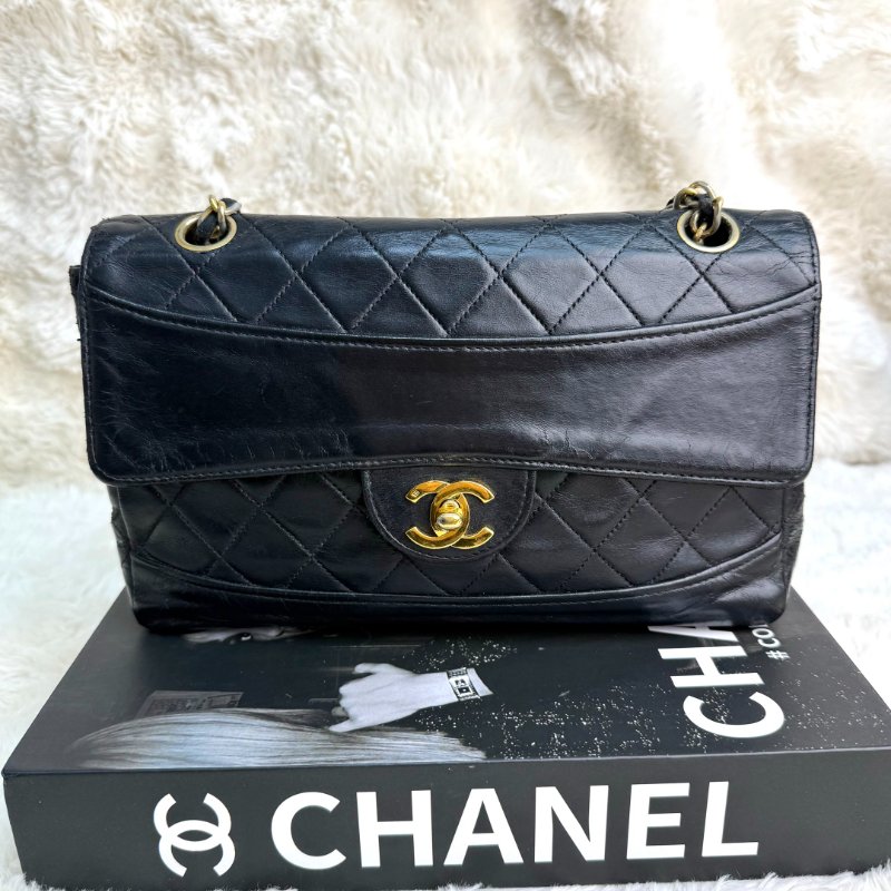 Chanel Matelasse 黑色 菱格紋 羊皮 金扣-1