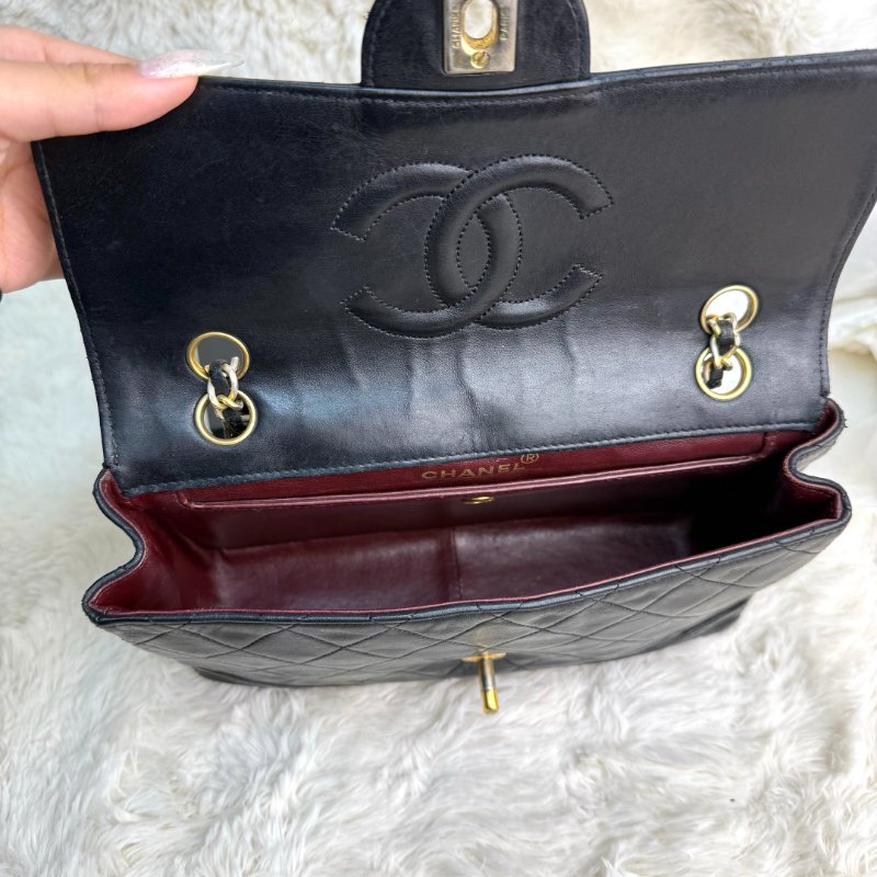 Chanel Matelasse 黑色 菱格紋 羊皮 金扣-6
