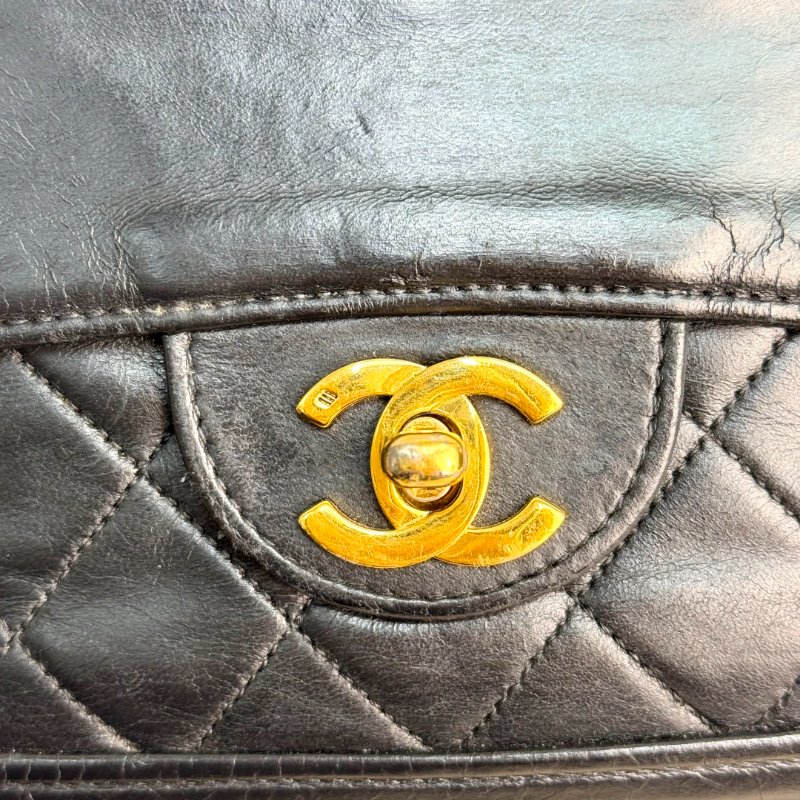 Chanel Matelasse 黑色 菱格紋 羊皮 金扣-7
