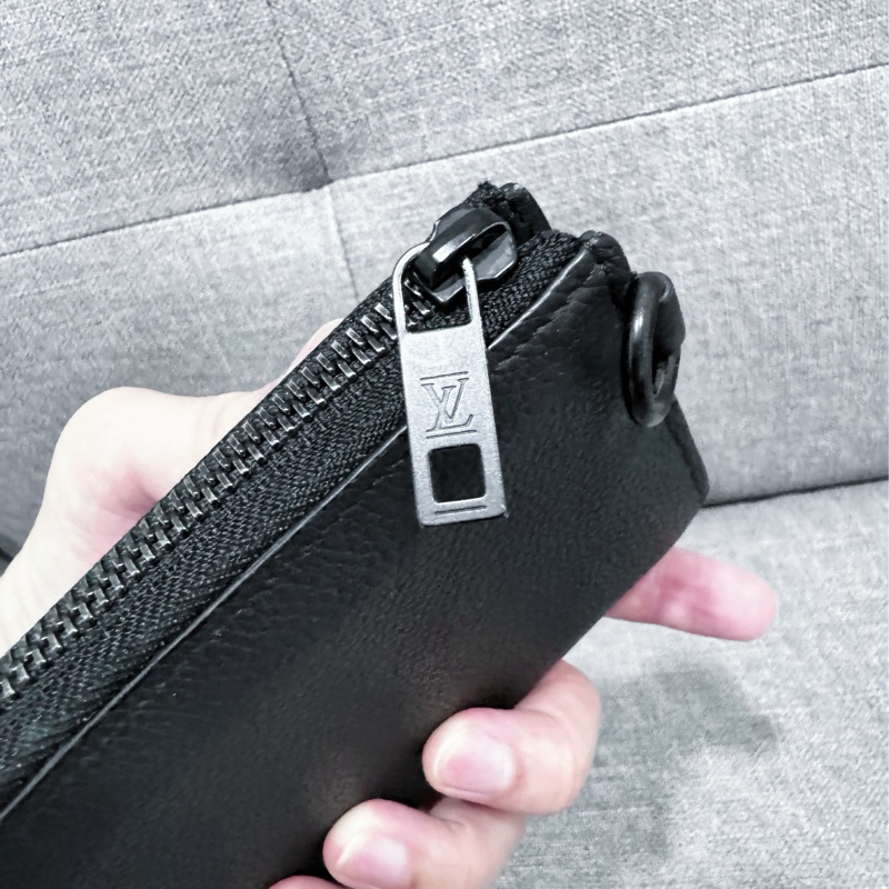 路易威登 LOUIS VUITTON 手拿包 長型 錢包 M69831 晶片款 NEW AEROGRAM拉鍊錢包-23