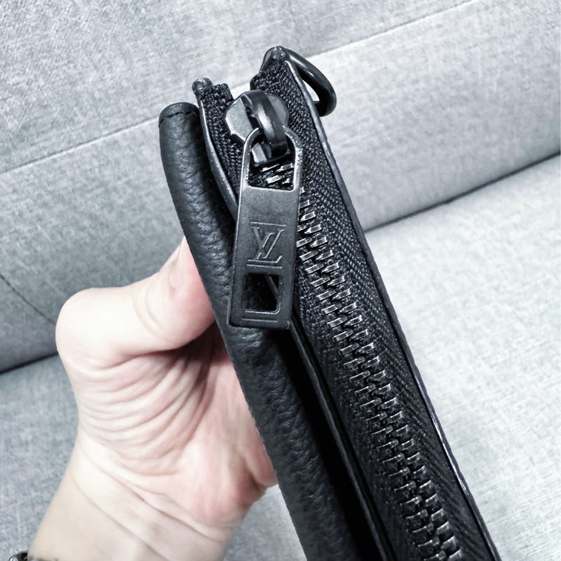 路易威登 LOUIS VUITTON 手拿包 長型 錢包 M69831 晶片款 NEW AEROGRAM拉鍊錢包-24