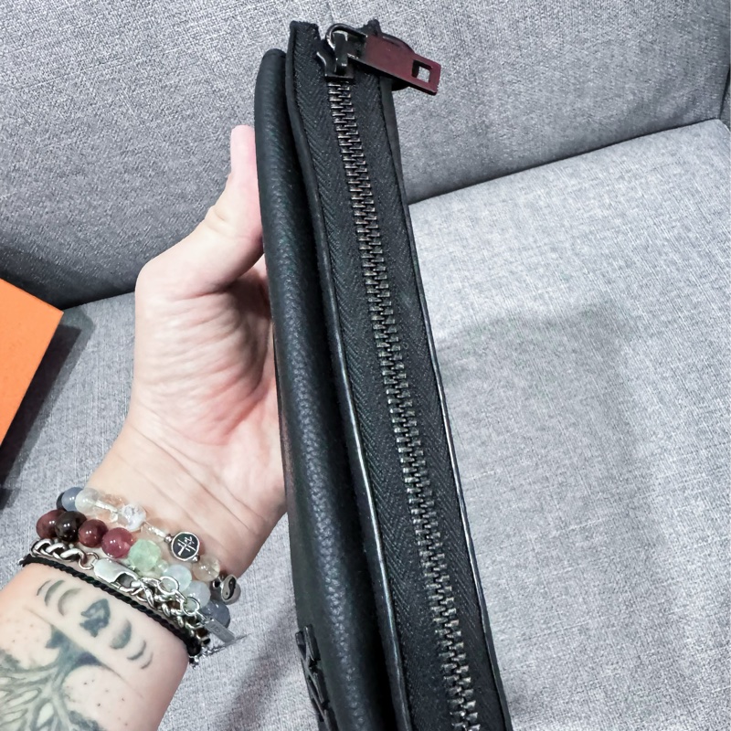 路易威登 LOUIS VUITTON 手拿包 長型 錢包 M69831 晶片款 NEW AEROGRAM拉鍊錢包-26