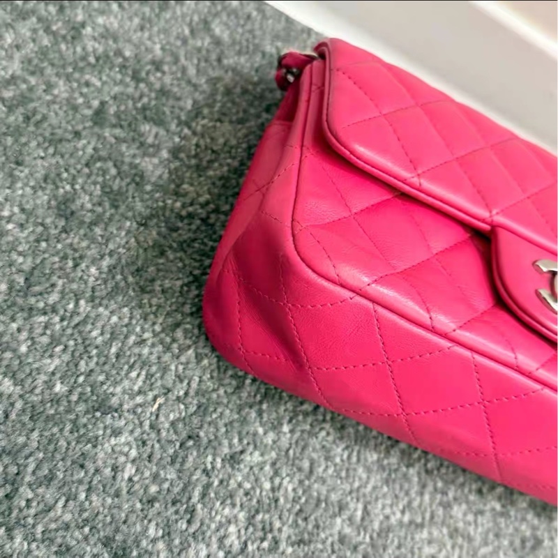 少女心爆棚💕99新🆕Chanel香奈兒唇膏粉銀扣大minicf單肩斜挎鏈條包💄-8
