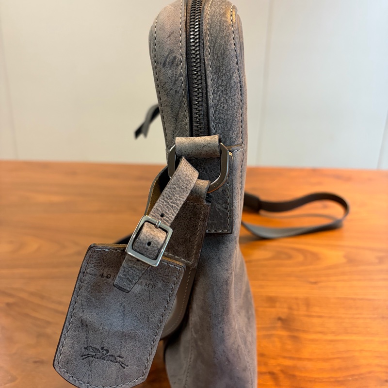 Longchamp 麂皮灰色斜背包-9