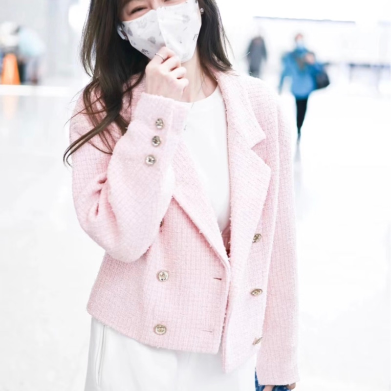 CHANEL 2021早春粉色斜紋軟呢短款外套-3