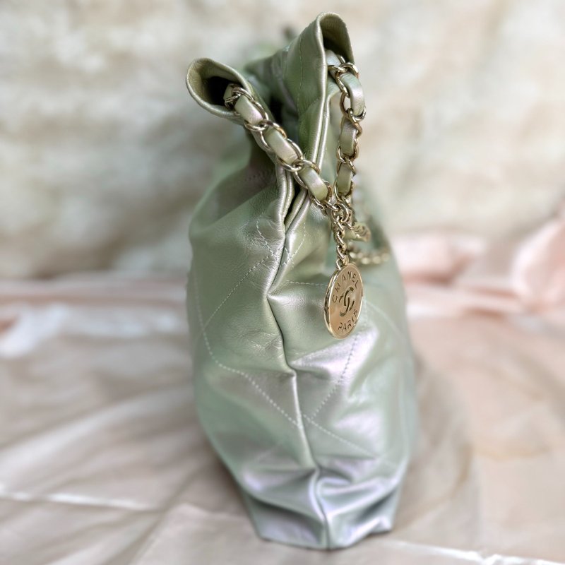 Chanel 22bag 漸變珠光綠-4