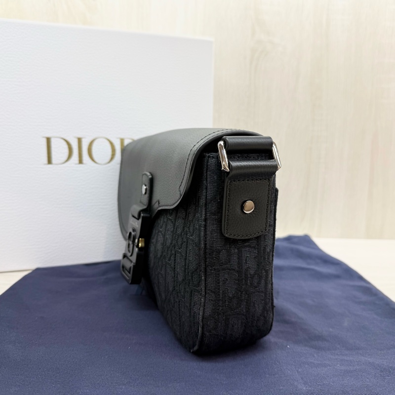 Dior黑色 Saddle 小型翻蓋郵差包1ADPO049YKS-2