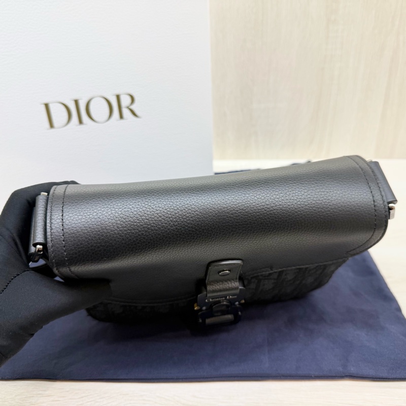 Dior黑色 Saddle 小型翻蓋郵差包1ADPO049YKS-6