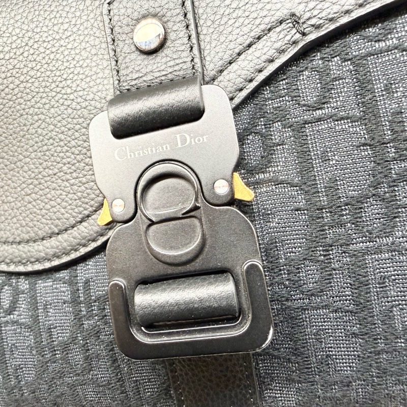 Dior黑色 Saddle 小型翻蓋郵差包1ADPO049YKS-7