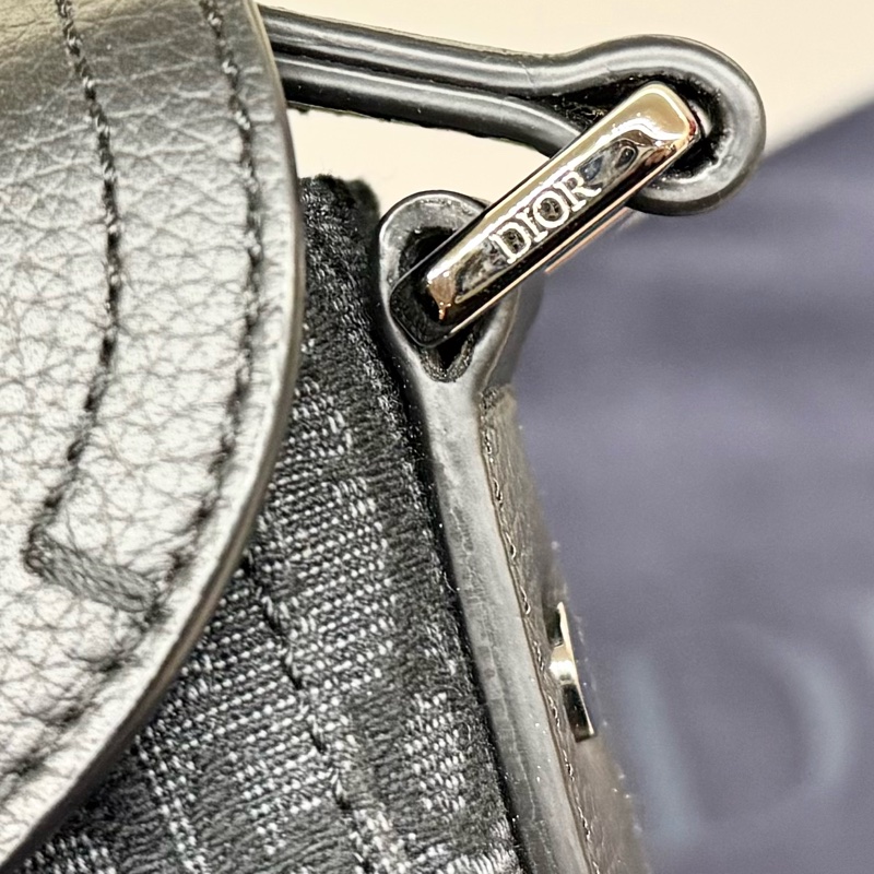 Dior黑色 Saddle 小型翻蓋郵差包1ADPO049YKS-15