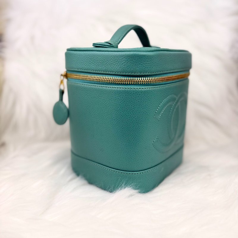 Chanel Vanity Case 化妝包 綠色 牛皮 中號 豎版-2
