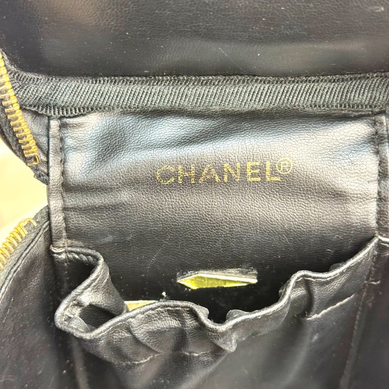 Chanel Vanity Case 化妝包 黑色 牛皮 中號 豎版-7