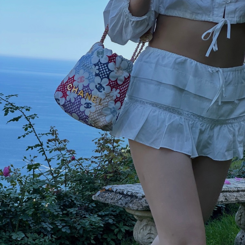 ✨香奈兒Chanel 24P 刺绣编织花花 mini 22bag Jennie同款各大博主上身同款 成色非常不錯👍-1