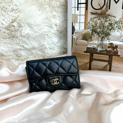 Chanel CLASSIC FLAP 黑色 菱格紋 羊皮 小號 雙C金扣