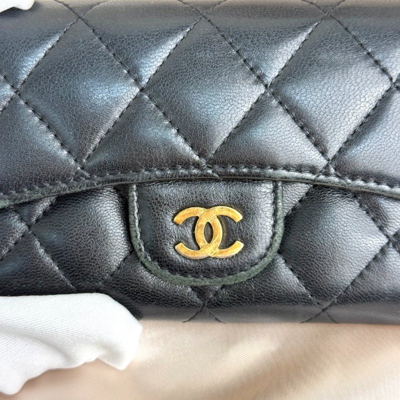 Chanel CLASSIC FLAP 黑色 菱格紋 羊皮 小號 雙C金扣-5