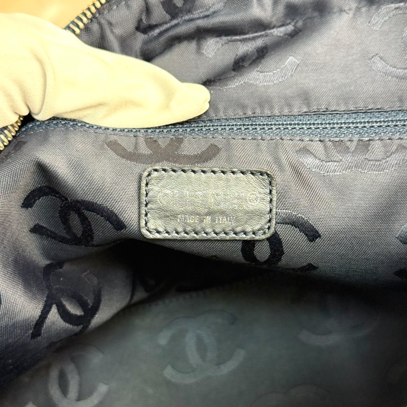 Chanel Denim CC Hobo牛仔-9