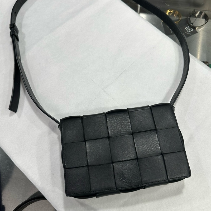 超便宜🌟Bottega Veneta BV Cassette 郵差包 ｜Classic Trend CT精品｜台北東區實體-0