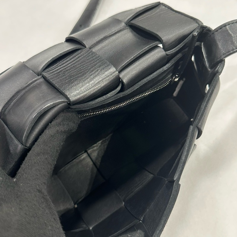 超便宜🌟Bottega Veneta BV Cassette 郵差包 ｜Classic Trend CT精品｜台北東區實體-9
