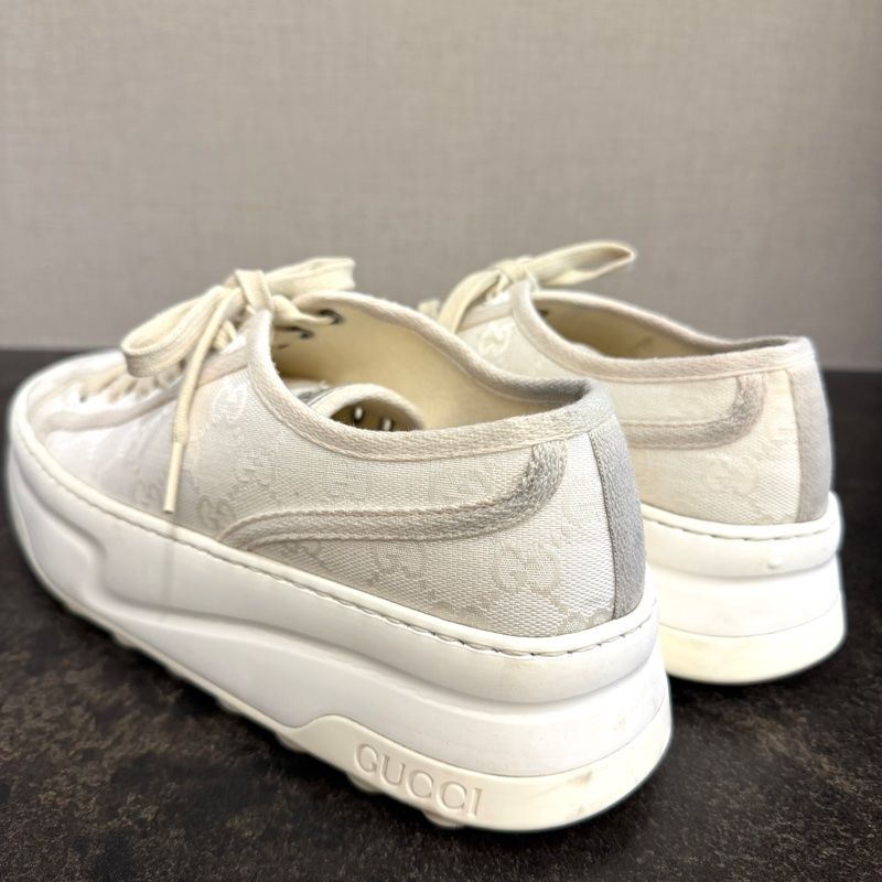 gucci米色滿版logo帆布鞋-1