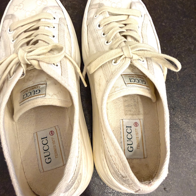 gucci米色滿版logo帆布鞋-12