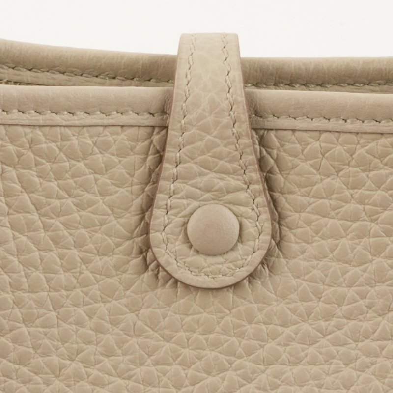 KÉSH 凱仕國際精品【高級奶茶色、日常百搭首選】HERMÈS Evelyne Mini TPM 愛馬仕奶茶色銀釦依芙琳斜背包|B 刻 2023 年-11
