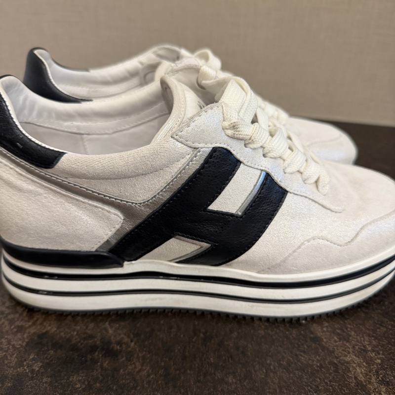 HOGAN經典白底黑logo厚底鞋-3