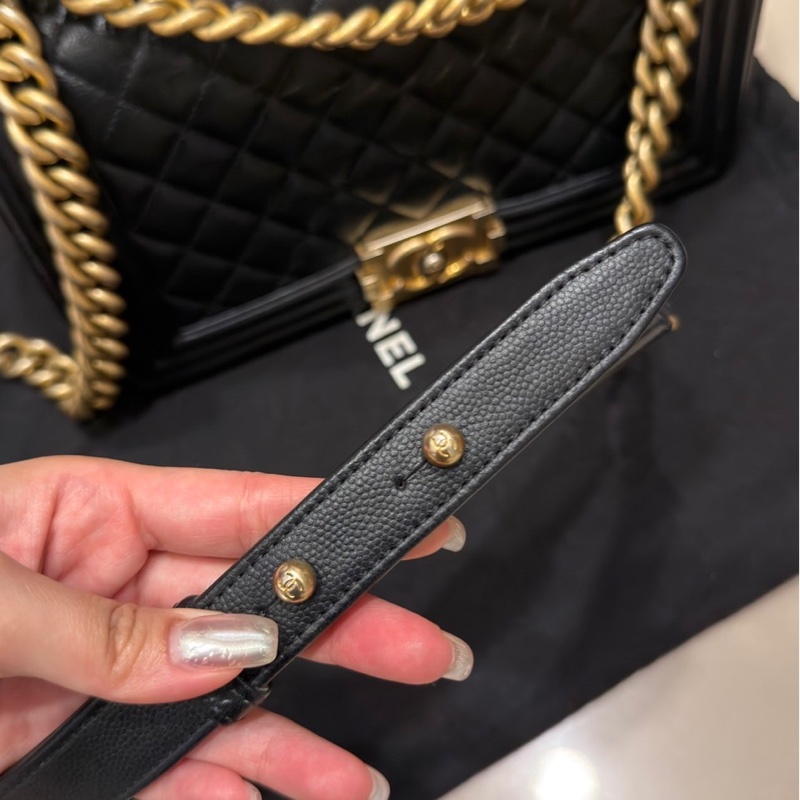 （可議價）CHANEL BOY25 黑金荔枝牛皮-8