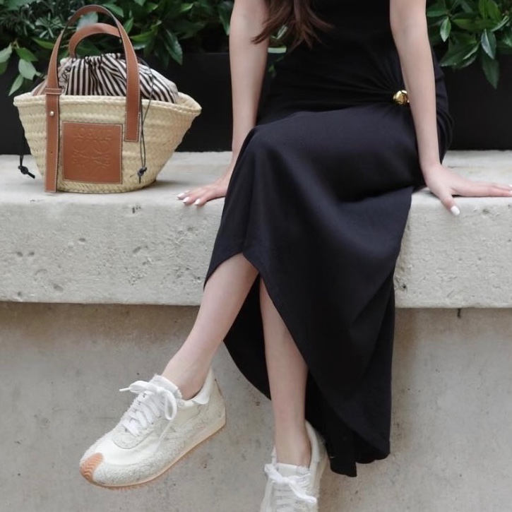 未使用loewe 羅意威 Flow Runner 麂皮德訓鞋38碼👟淺白色-4