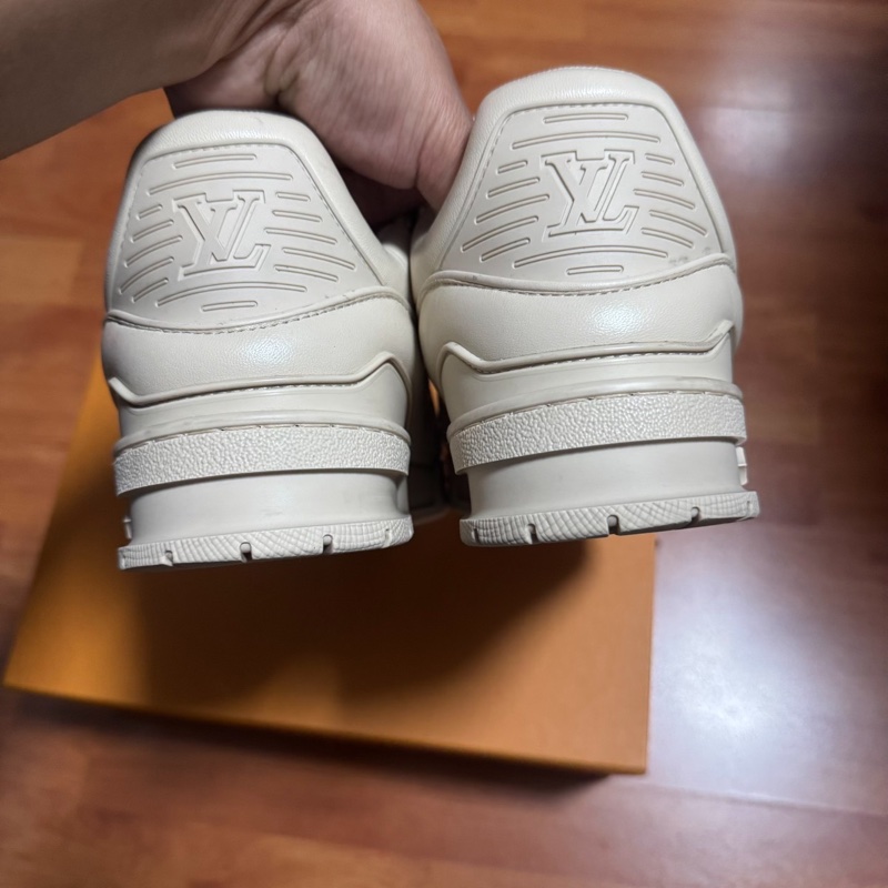 Lv Trainer米色 路易威登正品低幫板鞋 男款 米色 40.5碼-4