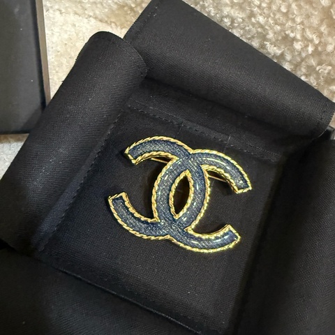 Chanel 牛仔 單寧 胸針