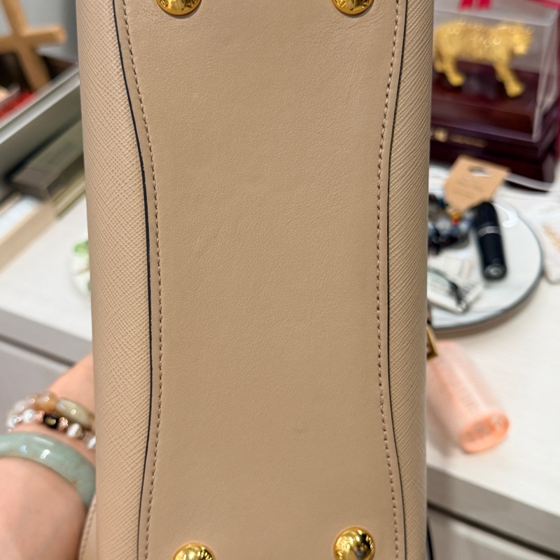 Prada 皮革 硬挺粉藕色 氣質名媛 手提包 肩背包 大容量 上班族 約會必備-2