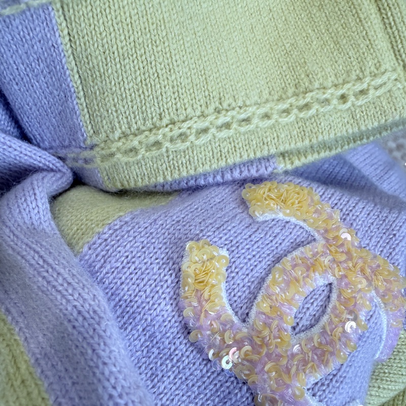 CHANEL✨24C黄色粉紫色亮片logo羊绒針織衫可當洋裝#38-11