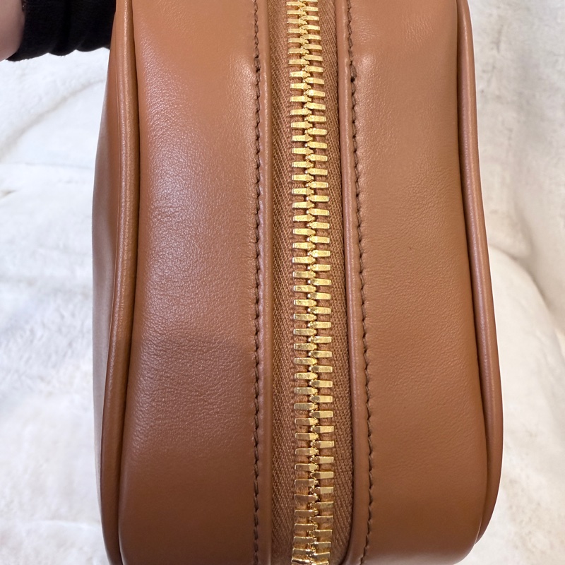 近全新✨MIU MIU✨5BB172 Beau 皮革手提包學院風肩背包 櫃上115000-19