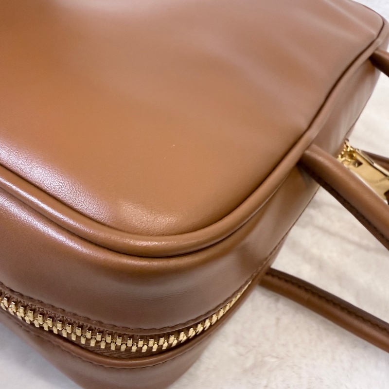 近全新✨MIU MIU✨5BB172 Beau 皮革手提包學院風肩背包 櫃上115000-24