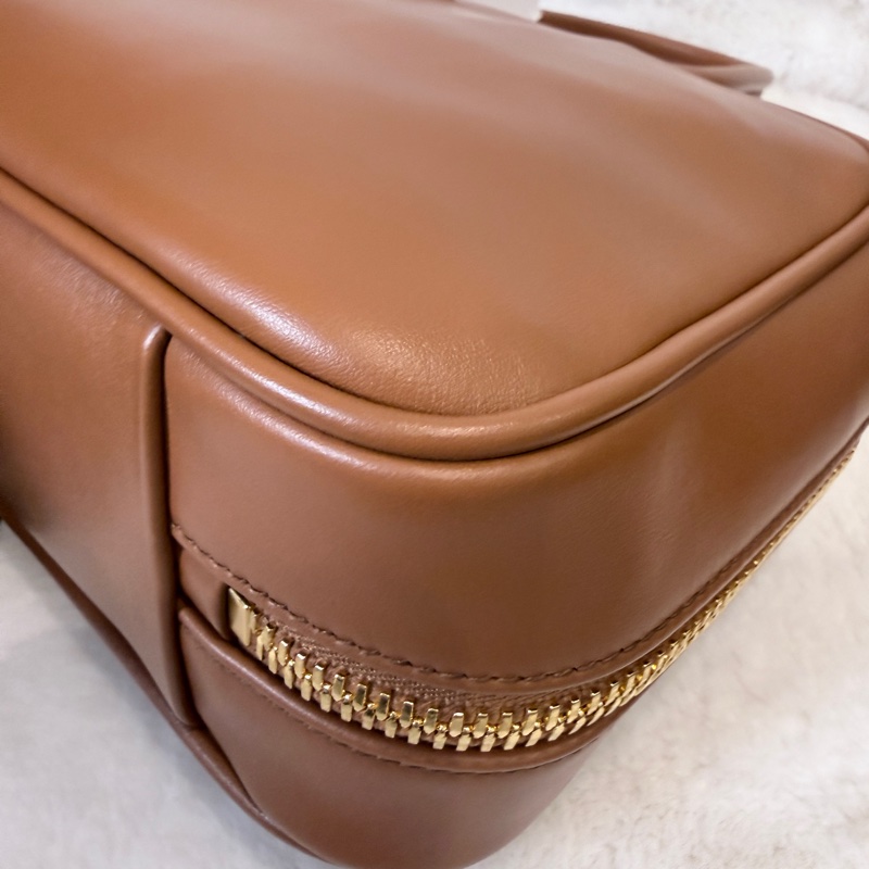 近全新✨MIU MIU✨5BB172 Beau 皮革手提包學院風肩背包 櫃上115000-28
