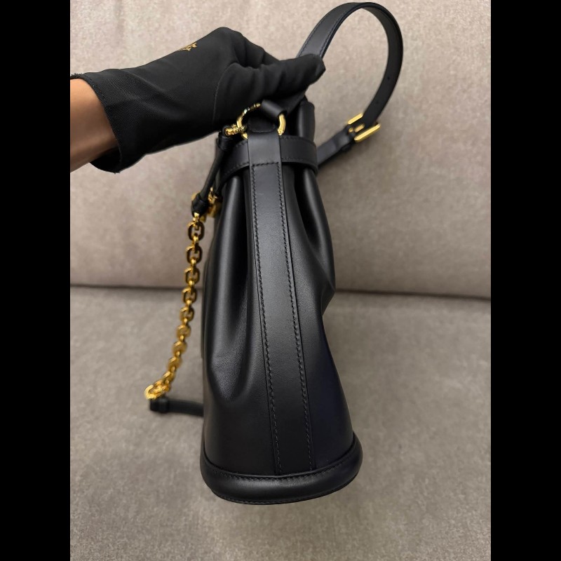 Dior C'est Dior 水桶包-10