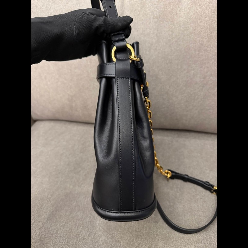 Dior C'est Dior 水桶包-11