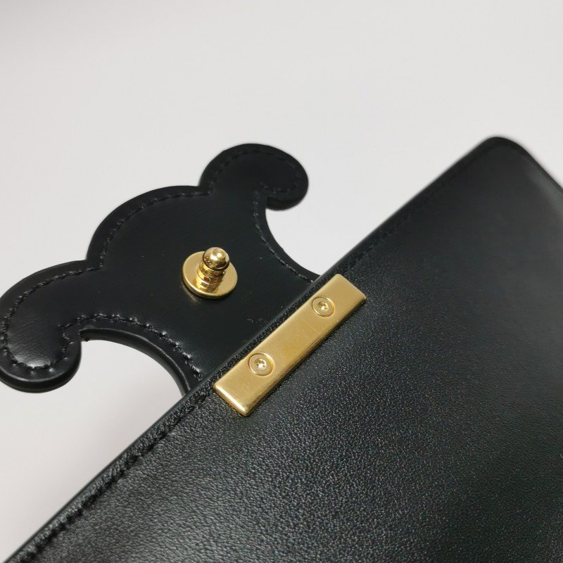 Celine Claude牛皮純色凱旋門logo單肩包-11