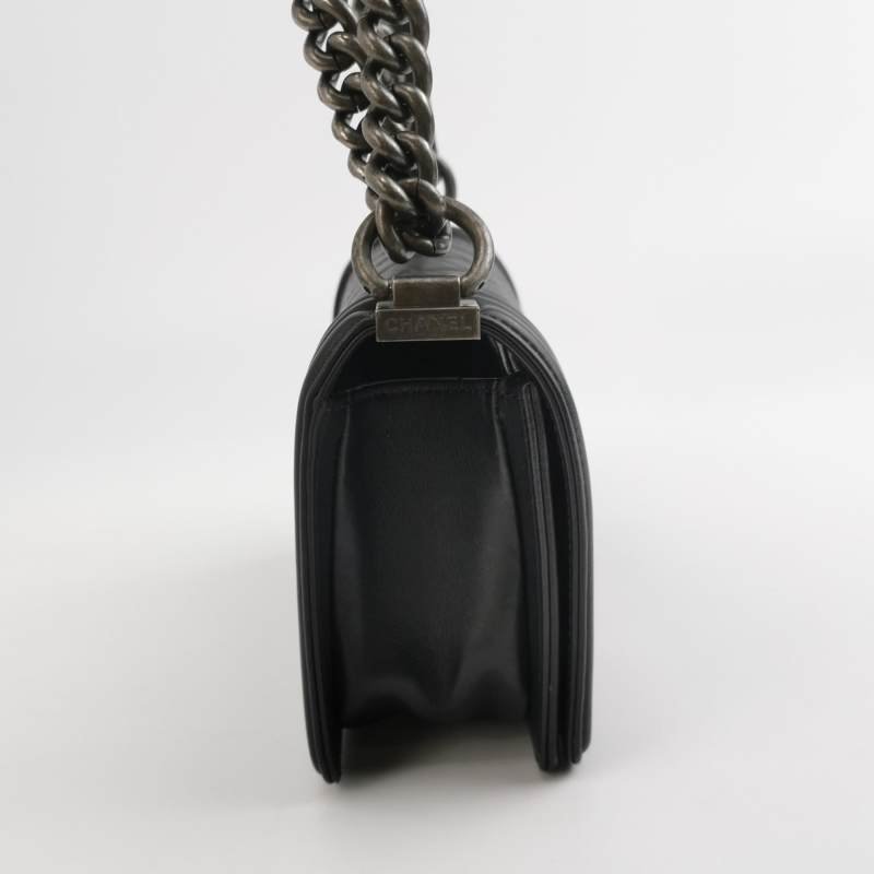 Chanel Leboy 經典款小號牛皮菱格絎縫方形雙C鎖扣斜背包單肩包-3