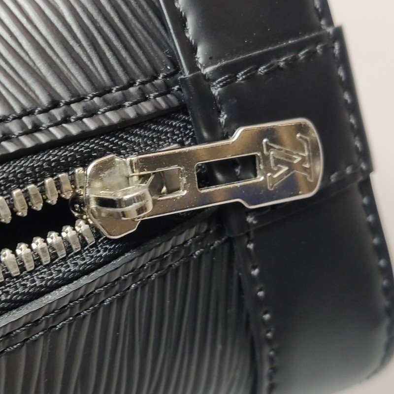 Louis Vuitton (LV) AlmaBB牛皮水波紋貝殼包斜背包單肩包晶片款-10