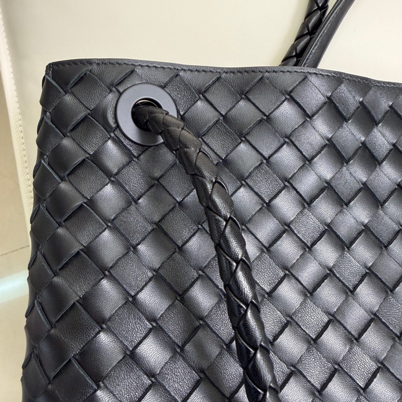 Bottega Veneta 大號 large Andiamo 黑色羊皮編織大包-3