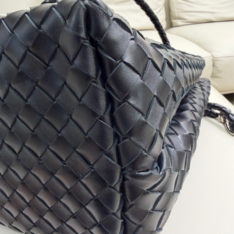Bottega Veneta 大號 large Andiamo 黑色羊皮編織大包-7