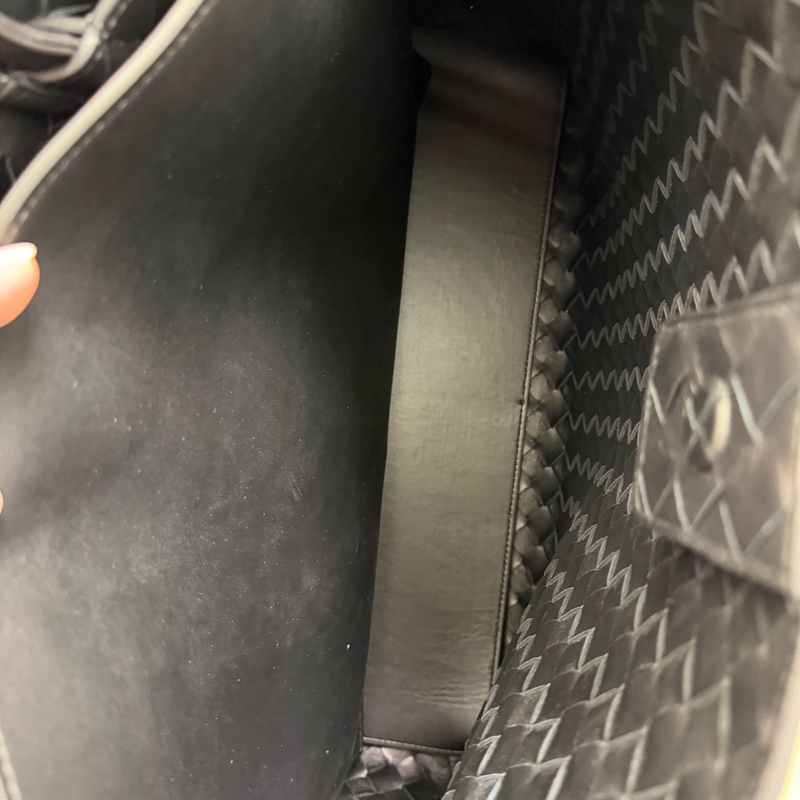 Bottega Veneta 大號 large Andiamo 黑色羊皮編織大包-9