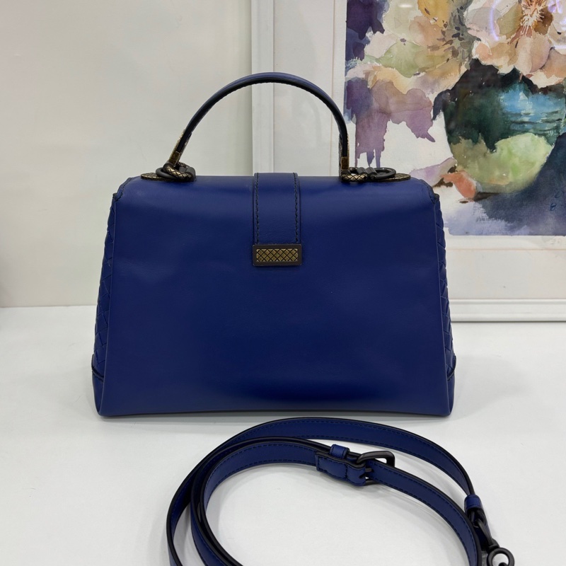 Bottega Veneta BV葆蝶家 Piazza系列藍色，小牛皮材質 尺寸:24*15-1