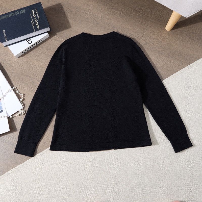 Chanel 2020秋冬彩色十字刺繡羊絨毛衣-9
