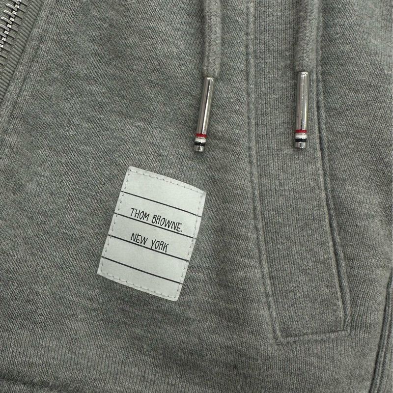 Thom Browne 經典四條槓灰色拉鍊連帽衛衣-3