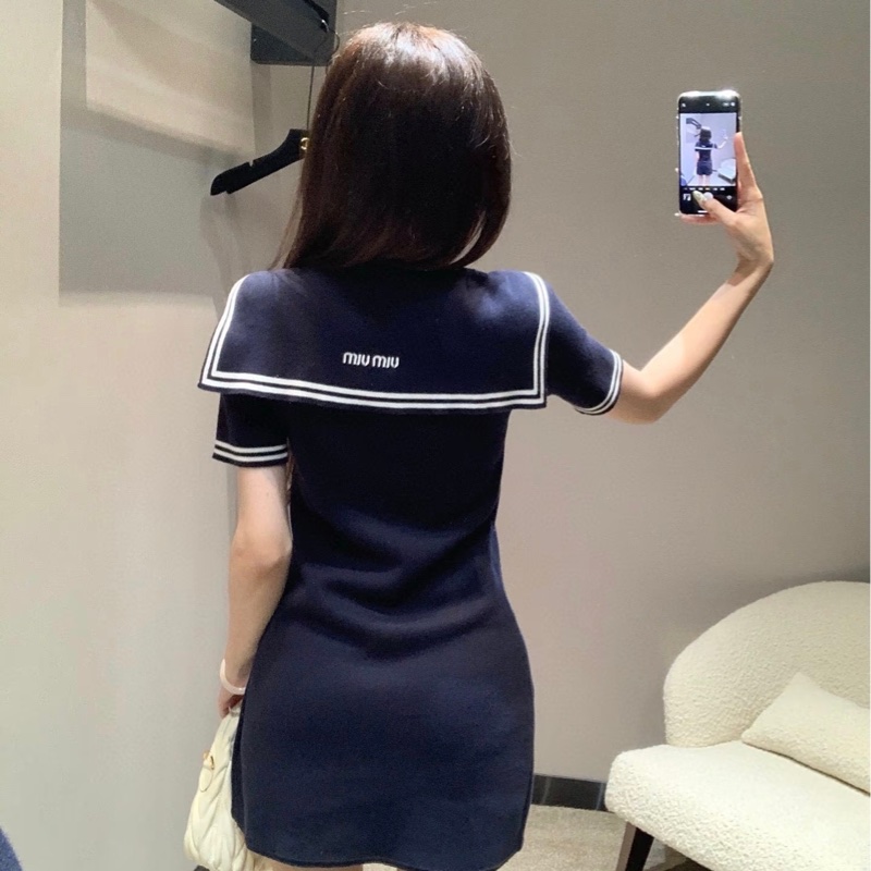 Miu Miu藏青色海軍領針織連身裙-2